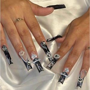 “Off black” press on nails